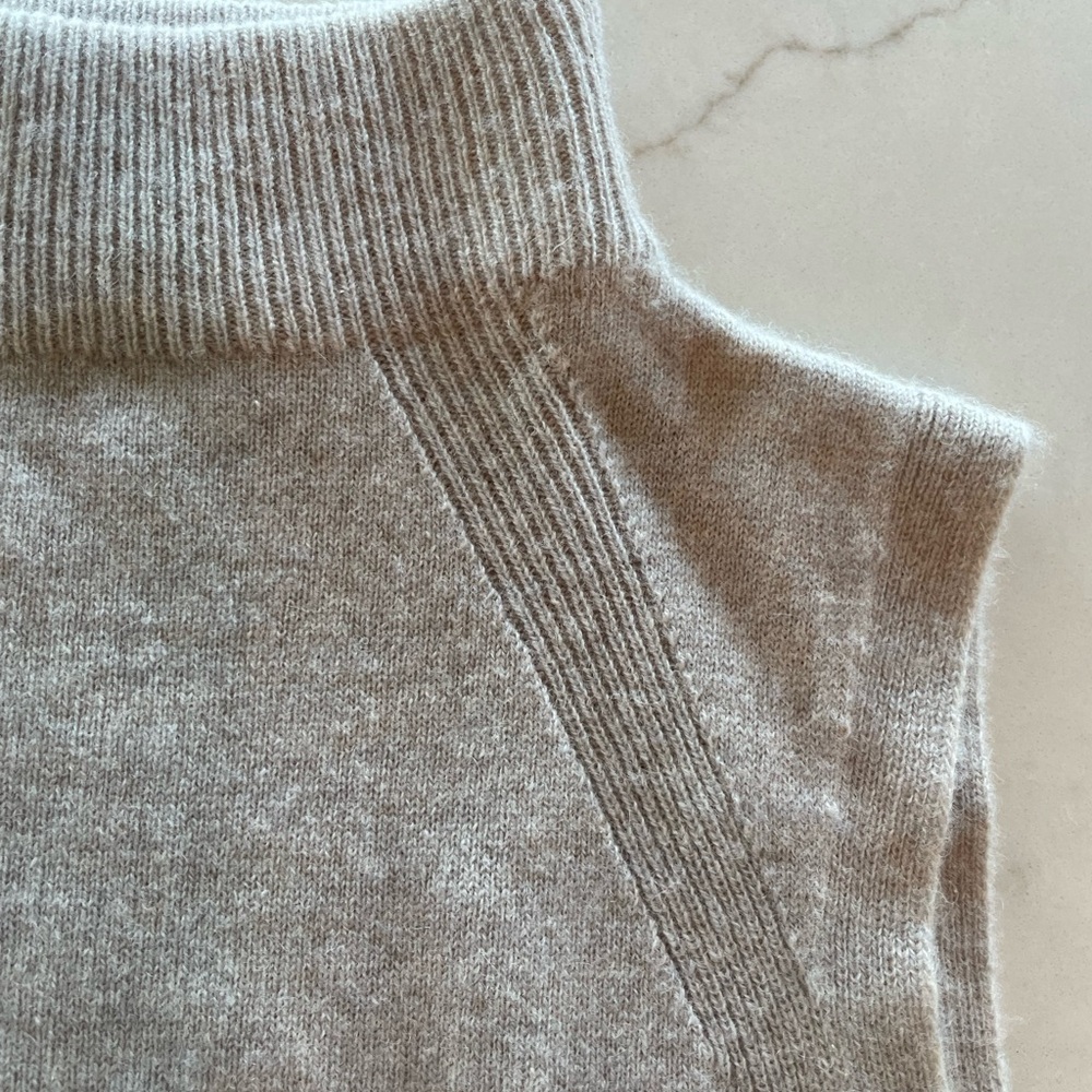 Max Studio Cashmere Mock Neck Tunic Sleeveless Sweater XS, Lilac Gray